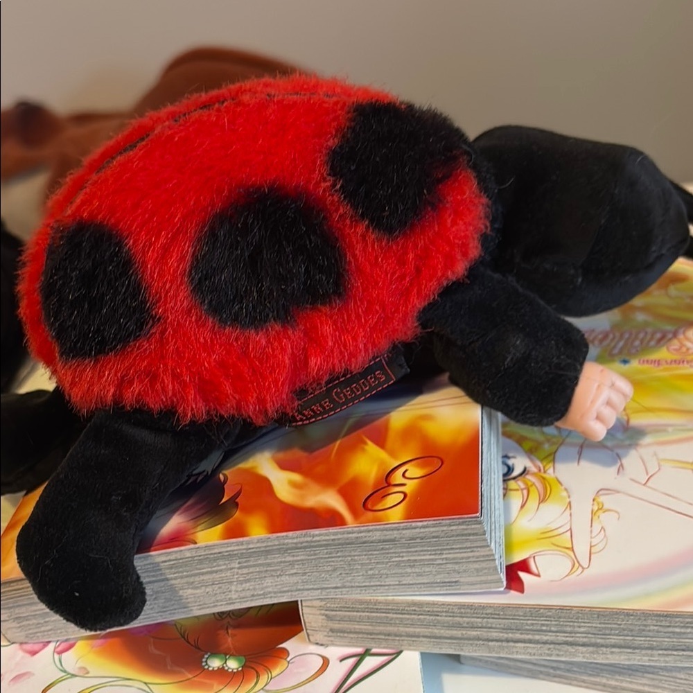 ☘️ BOGO FREE ☘️ Vintage 1998 Anne geddes Ladybug Plush Doll - Picture 2 of 3